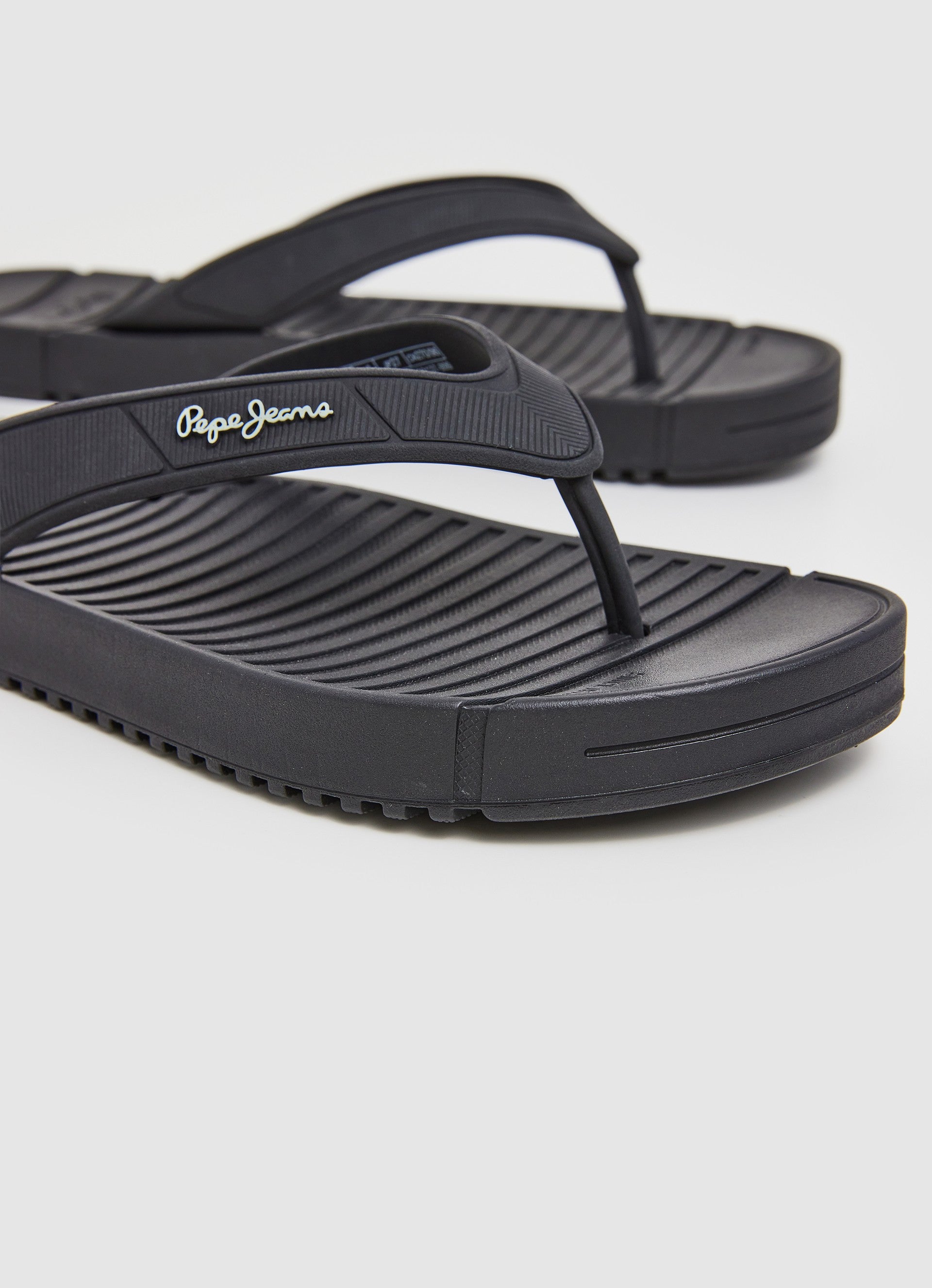 כפכפי אצבע SHORE לגברים בצבע שחור