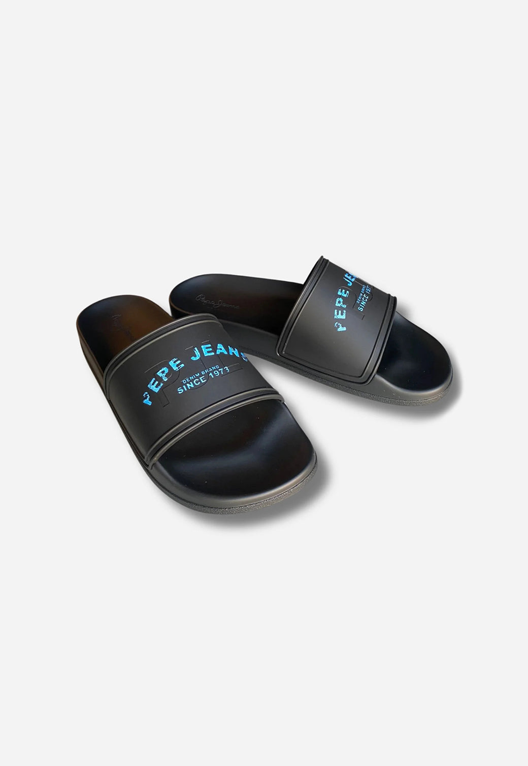 כפכפי גברים ROMA בצבע כחול כהה