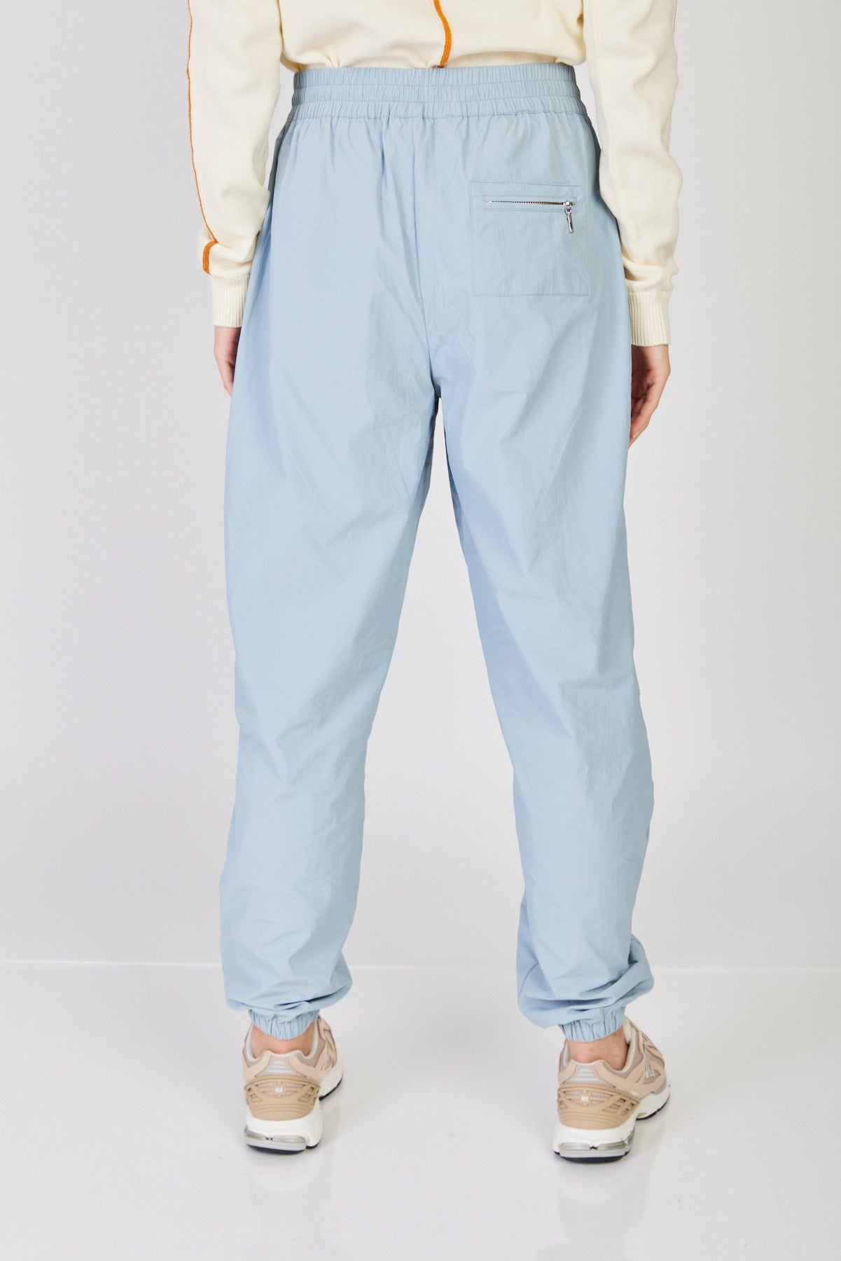 מכנסי ניילון Karson בצבע תכלת