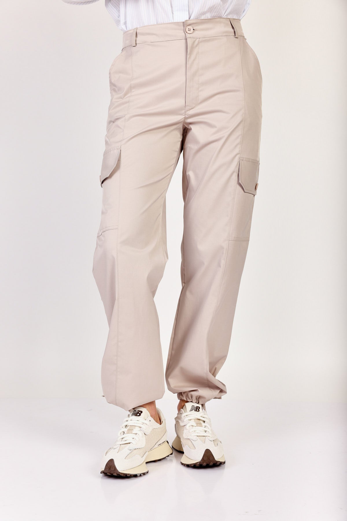 מכנסי קרגו Sofia בצבע בז'