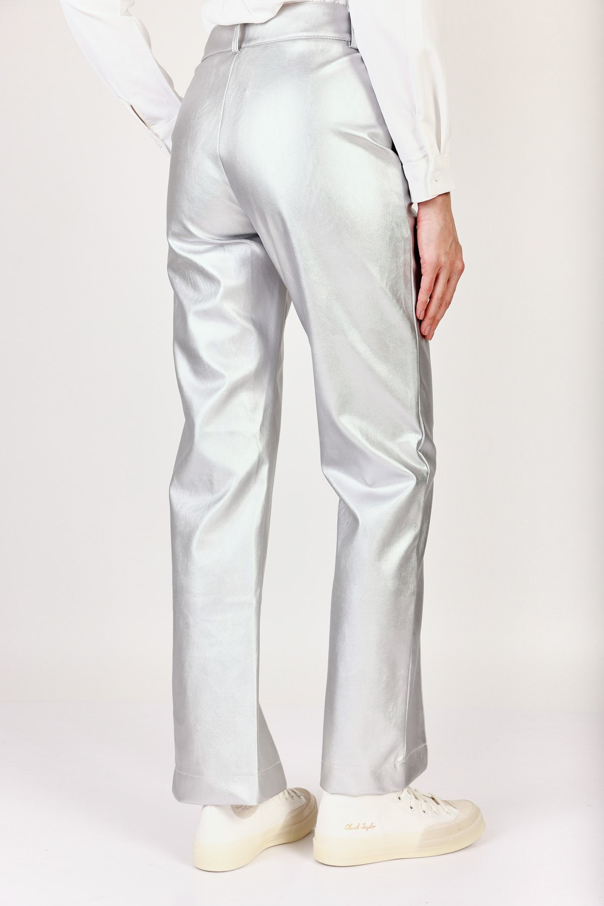 מכנסי Brooke עם שסעים בצבע כסף