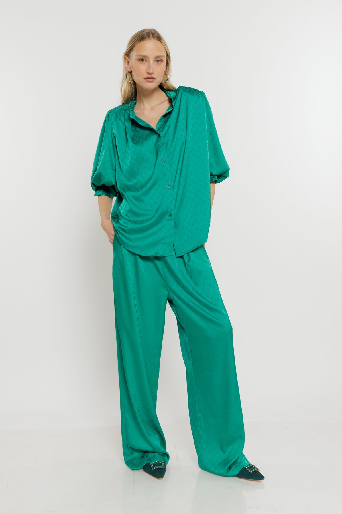 מכנסיים רחבים Ada בצבע ירוק