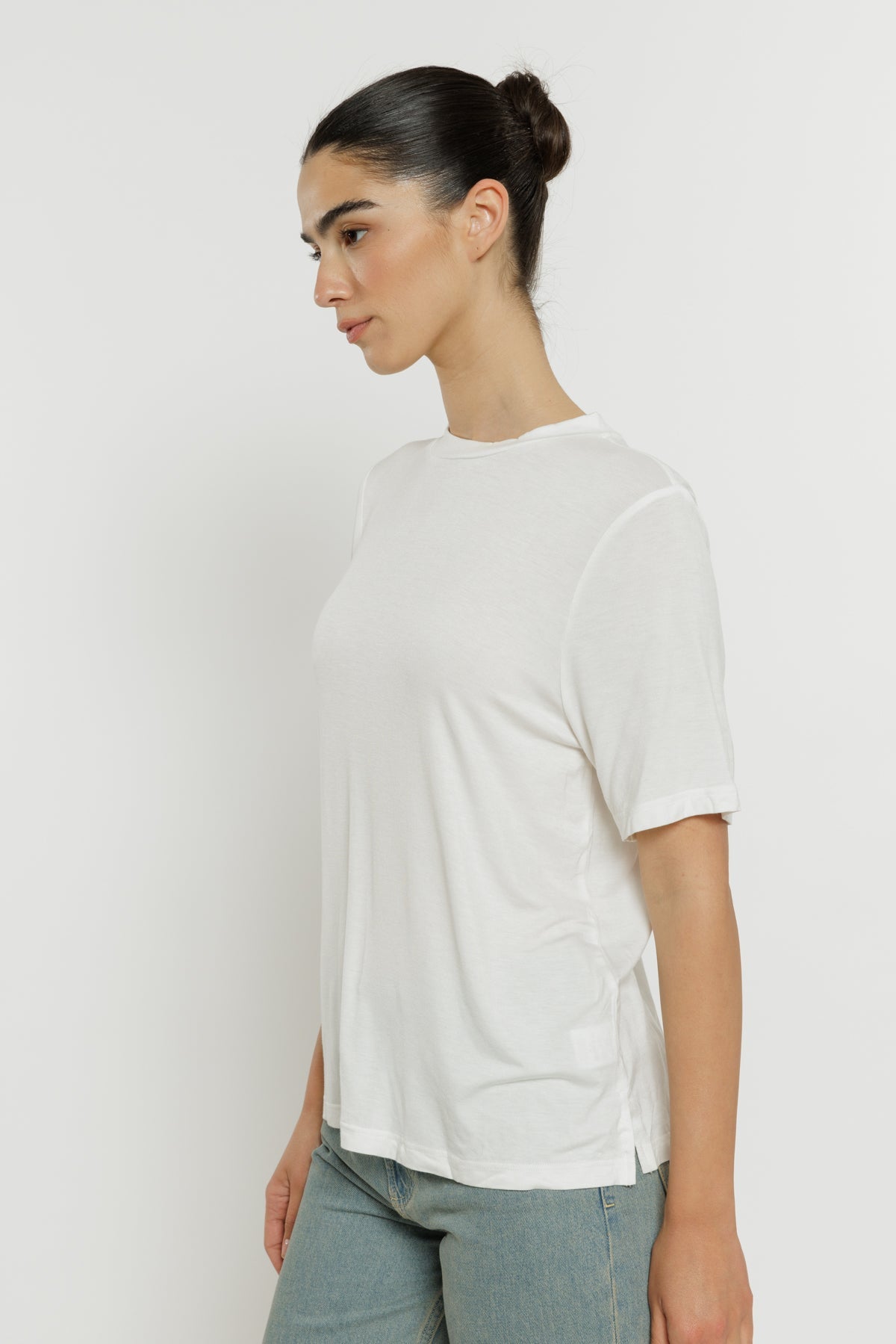 טי שירט Lia בצבע לבן