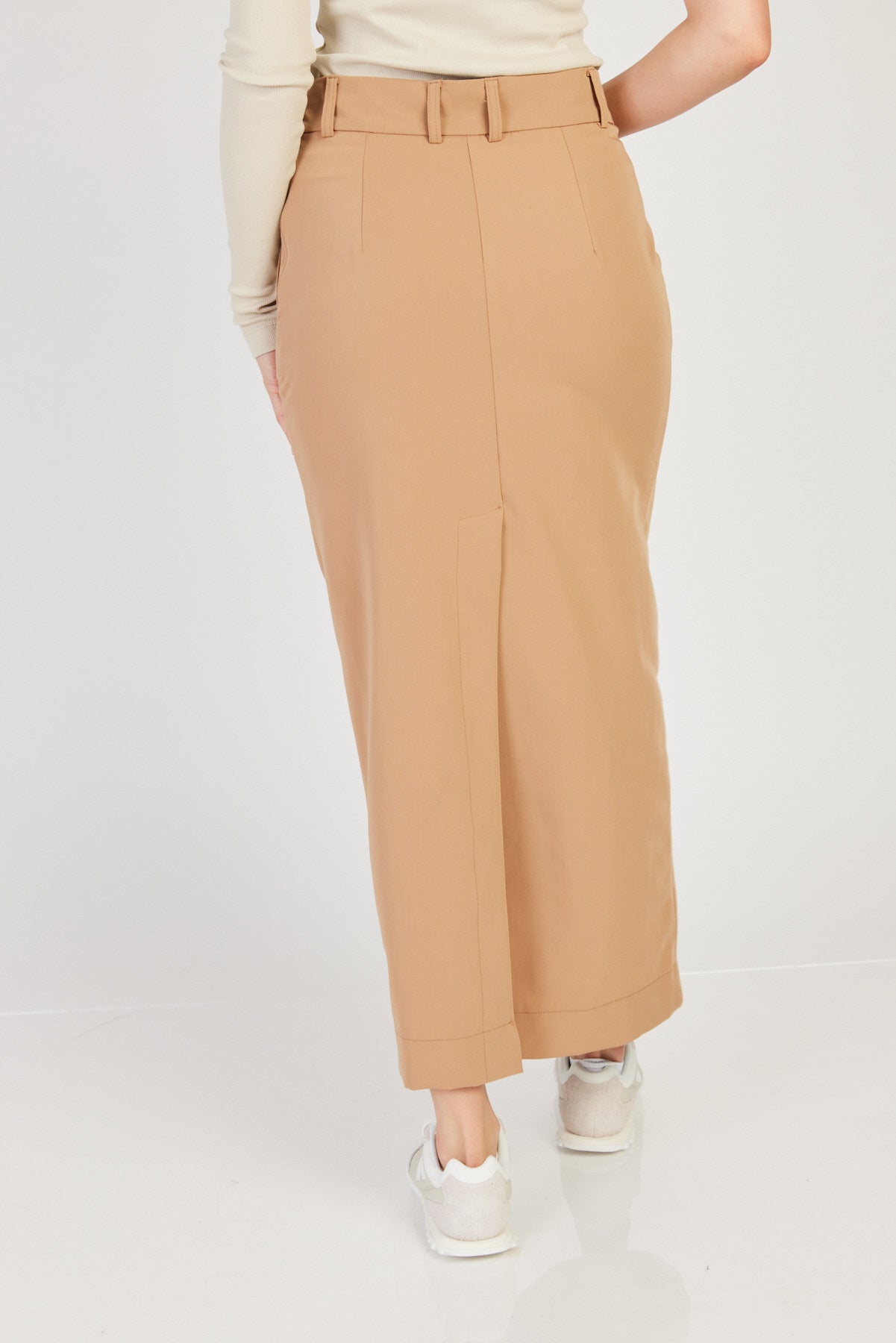 חצאית Seem בצבע חום