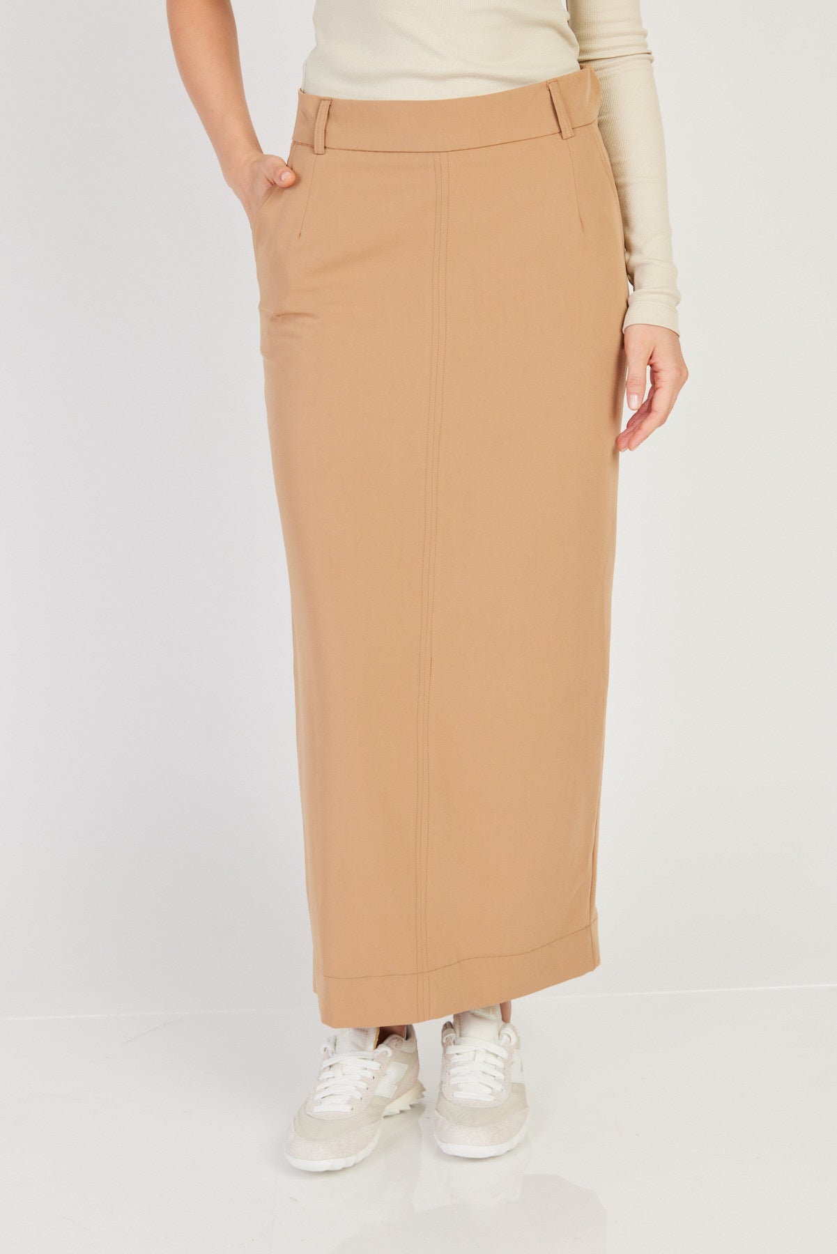 חצאית Seem בצבע חום