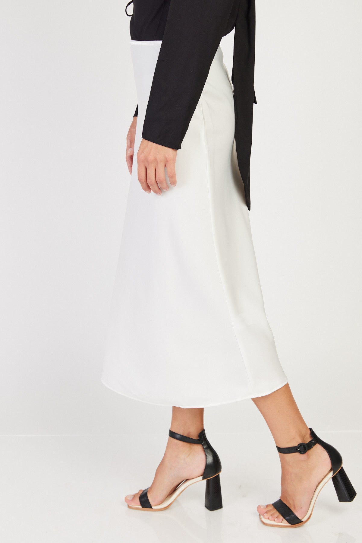 חצאית Blank בצבע לבן