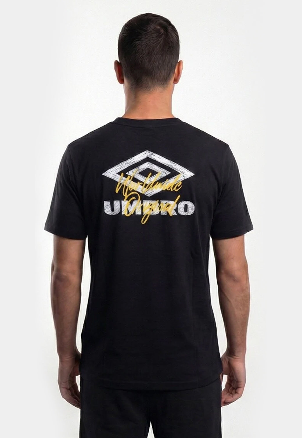טי שירט UMBRO לגברים בצבע שחור עם הדפס Unlimited Inspiration