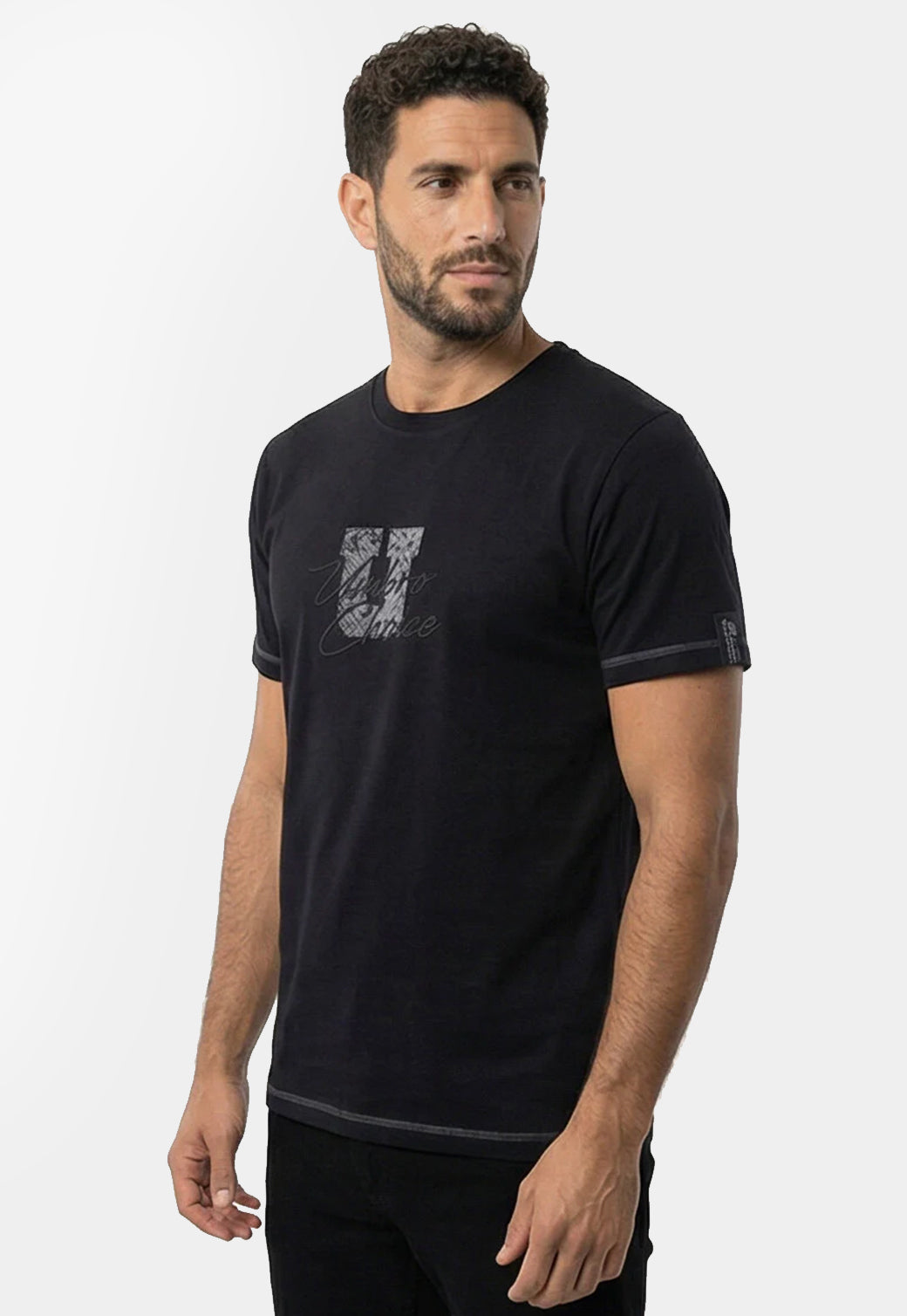 טי שירט UMBRO לגברים בצבע שחור עם הדפס Unusual Collection בגב