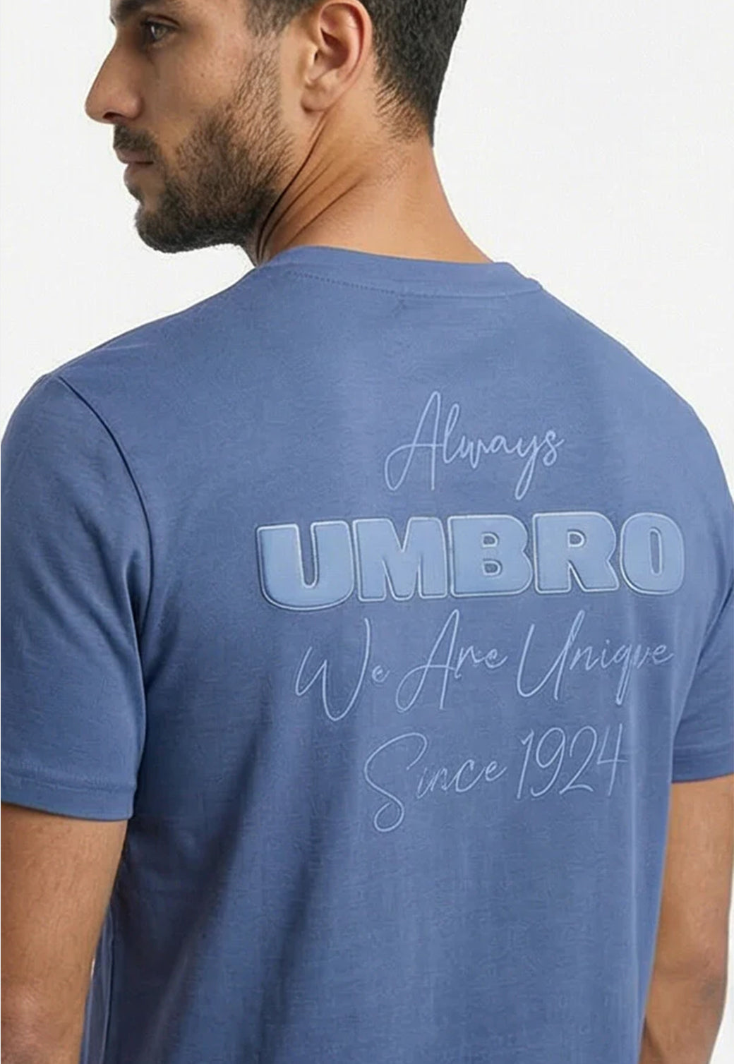 טי שירט UMBRO לגברים בצבע כחול עם הדפס Always UMBRO בגב