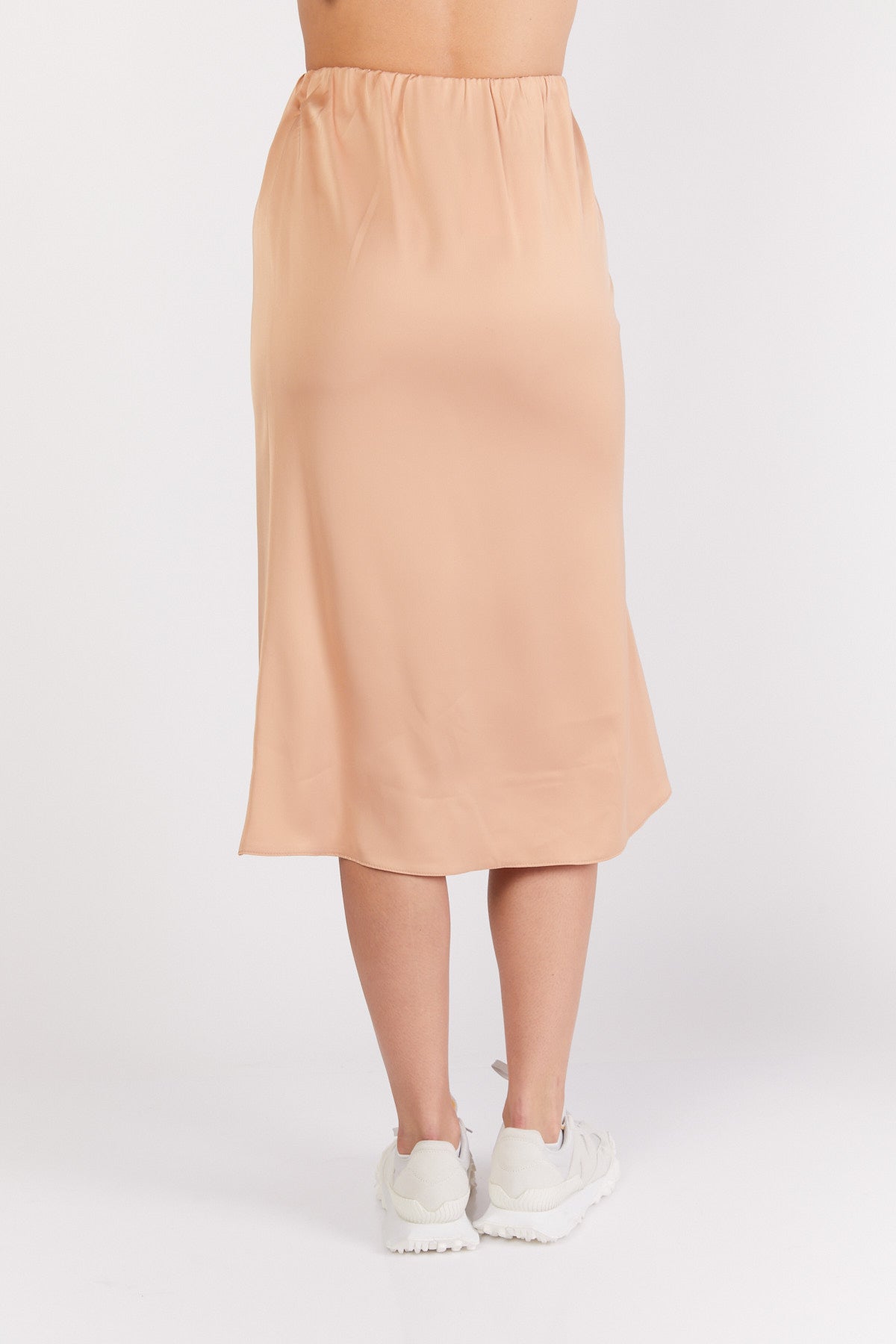 חצאית אלכס בצבע קאמל