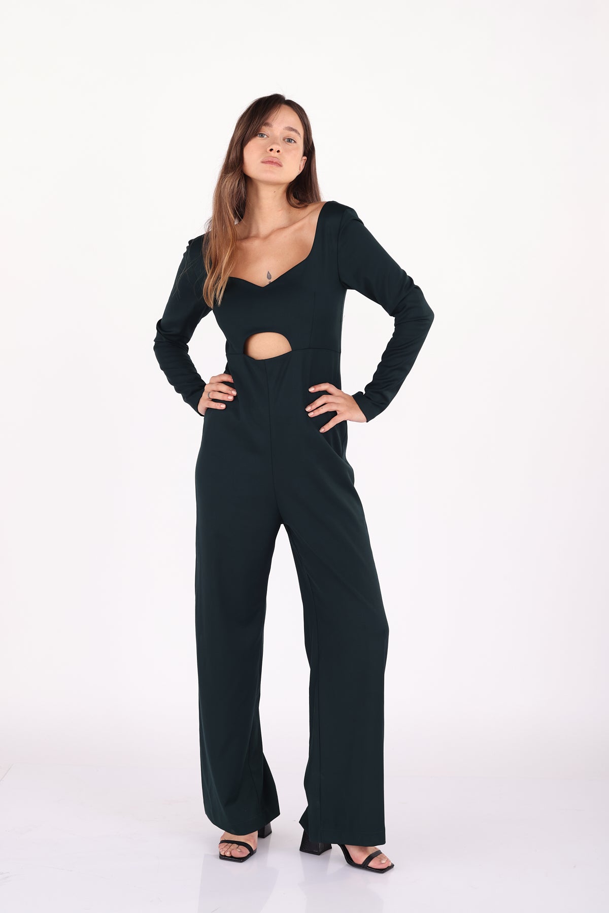 אוברול ניקול בצבע ירוק כהה