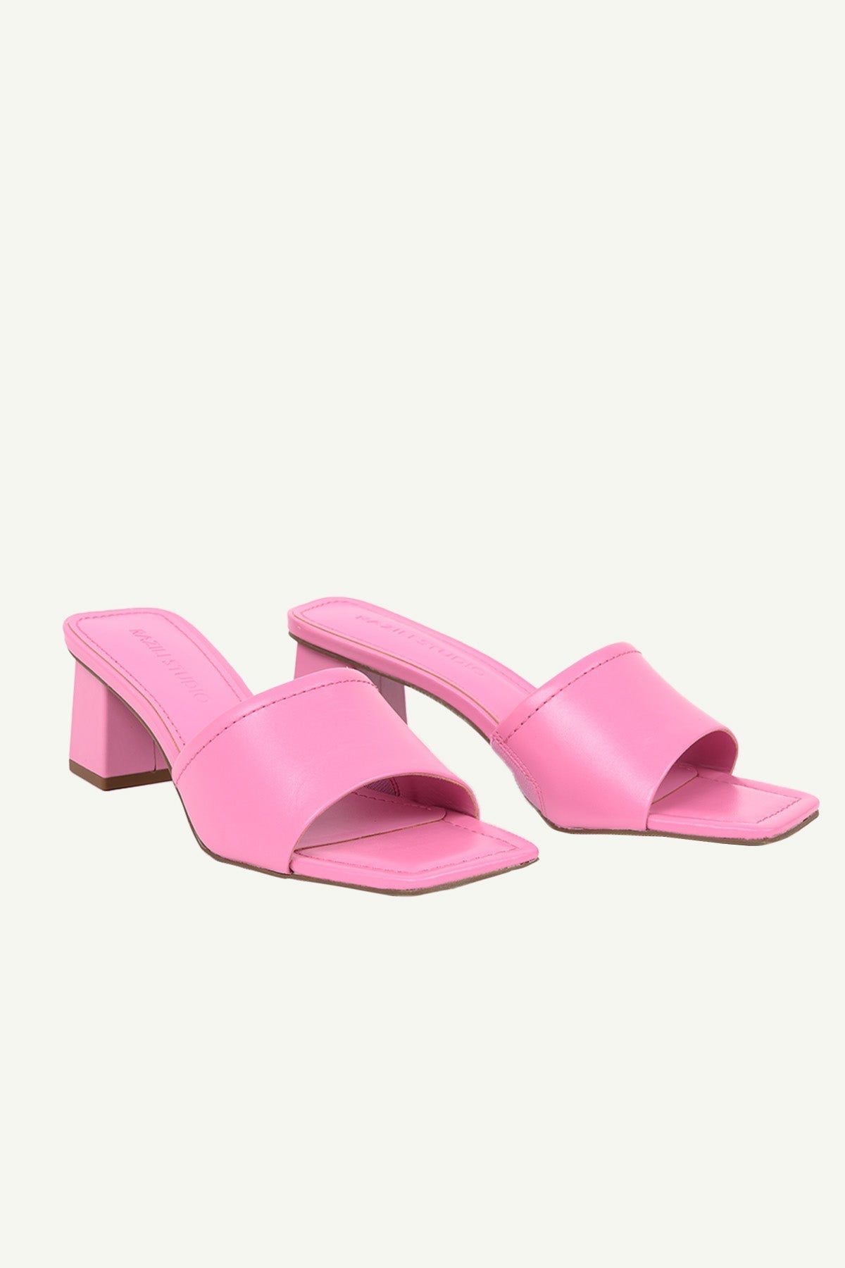 כפכפי עקב ואלי בצבע ורוד