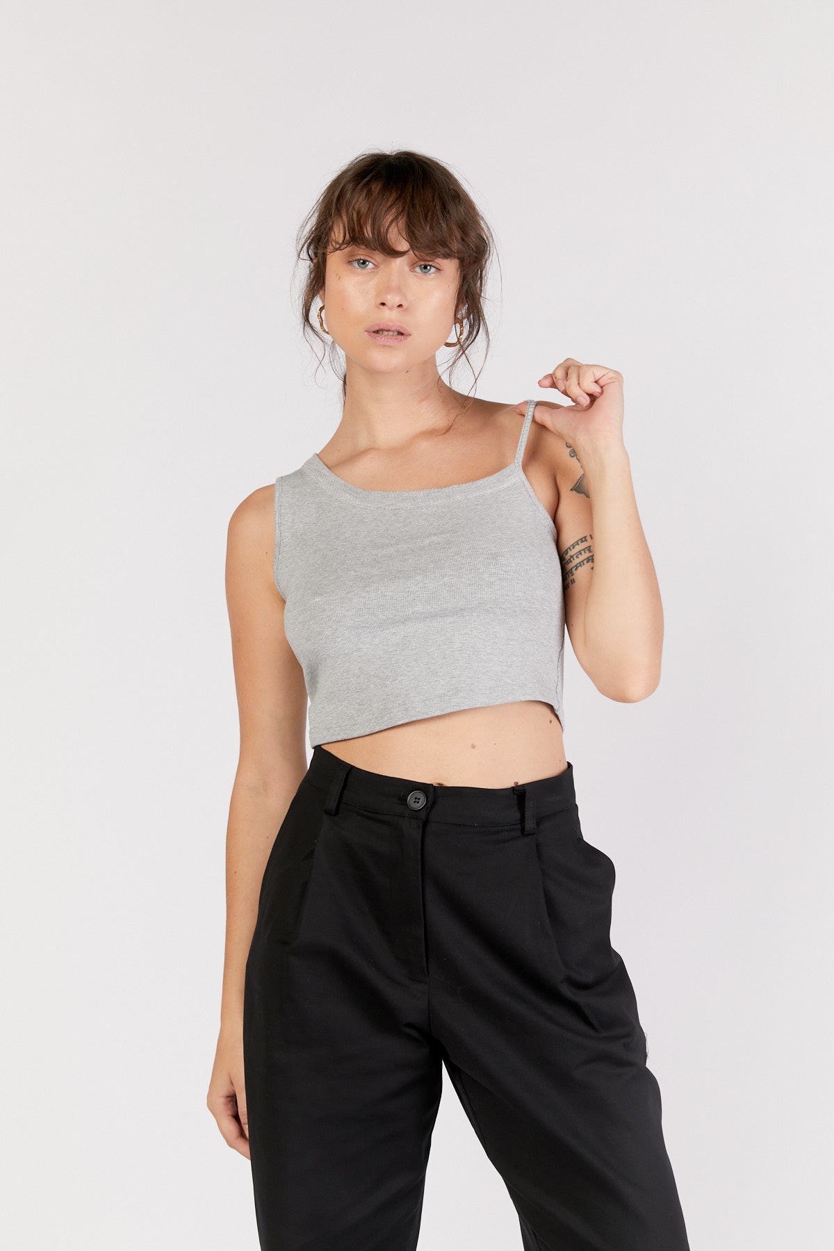 גופיית נומרו 15 בצבע אפור