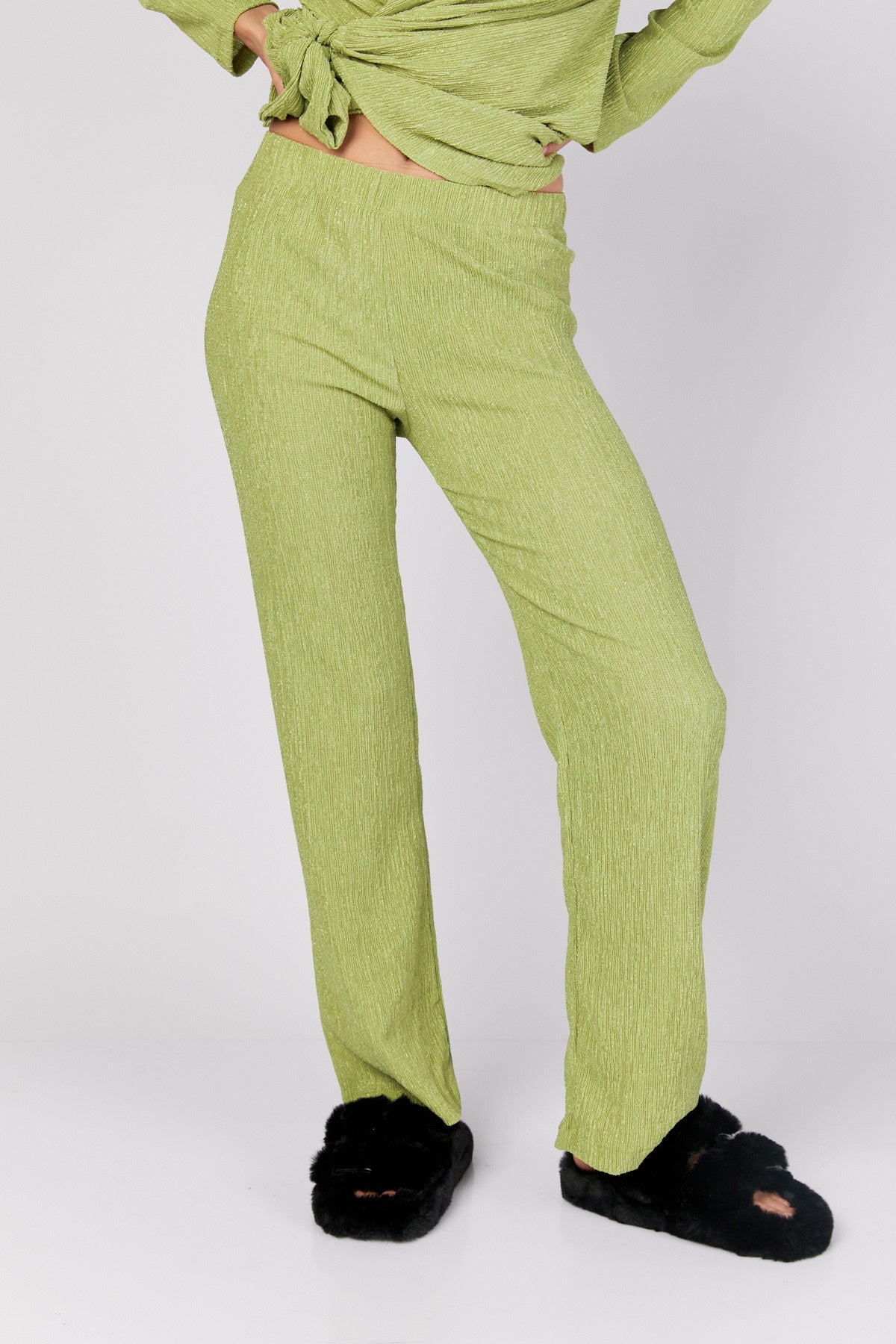 מכנסי אבו דאבי בצבע ירוק