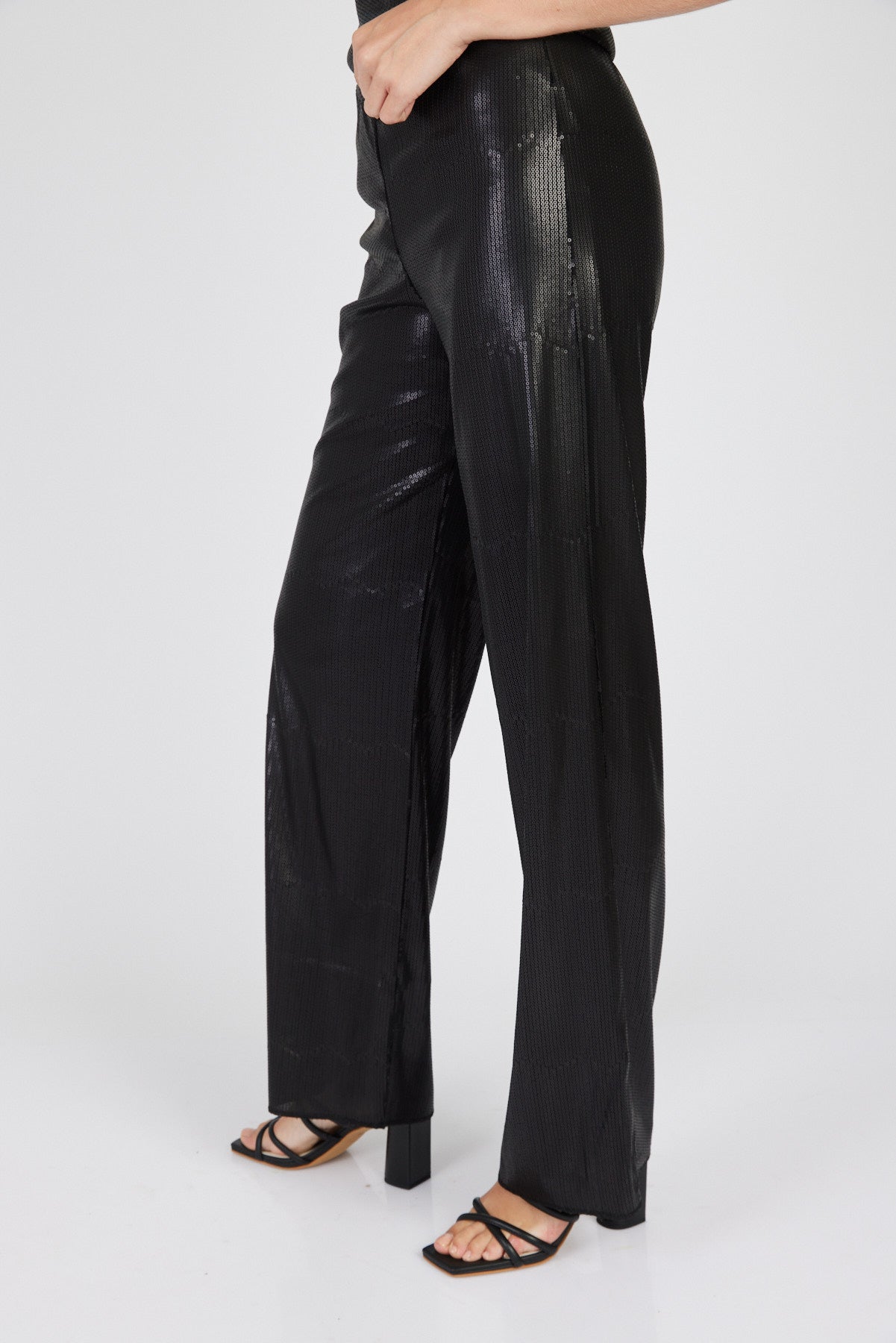 מכנסי פאייטים ויאנה בצבע שחור