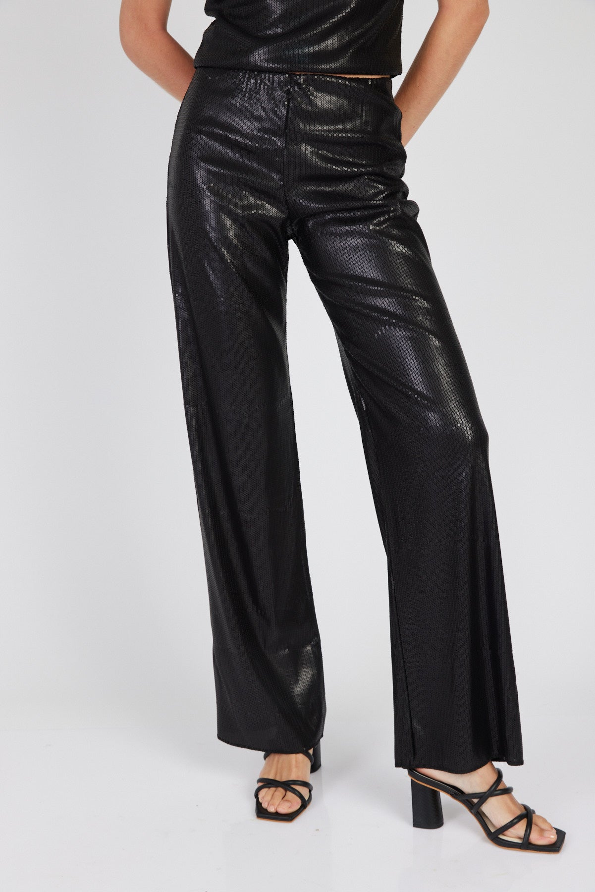 מכנסי פאייטים ויאנה בצבע שחור