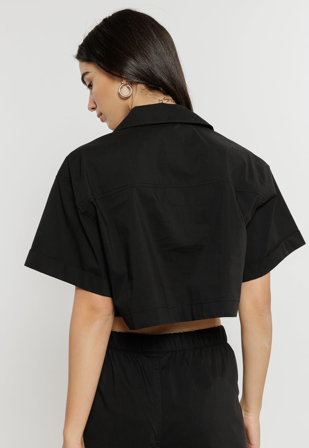 חולצת קרופ מכופתרת Charlie נשים - Juicy Couture