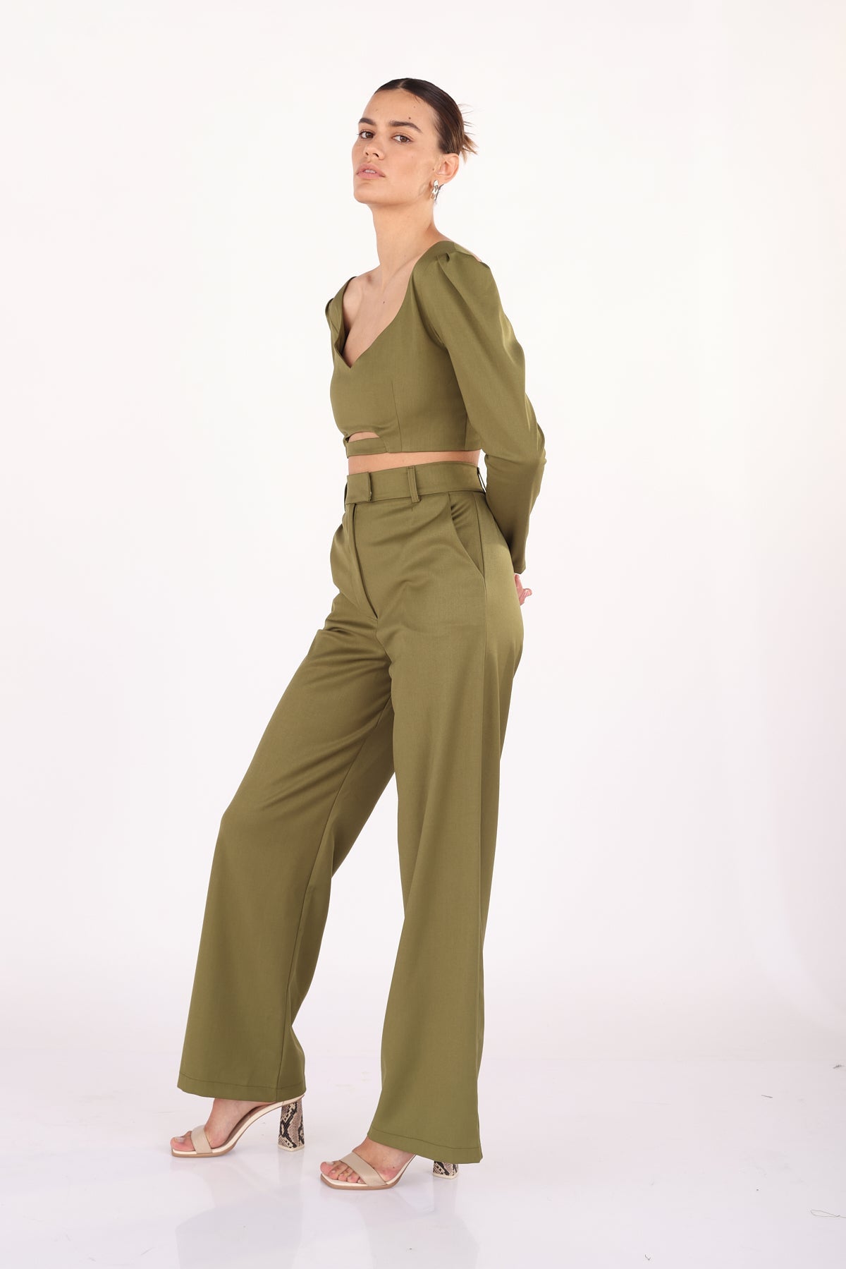 חולצת נינה בצבע ירוק