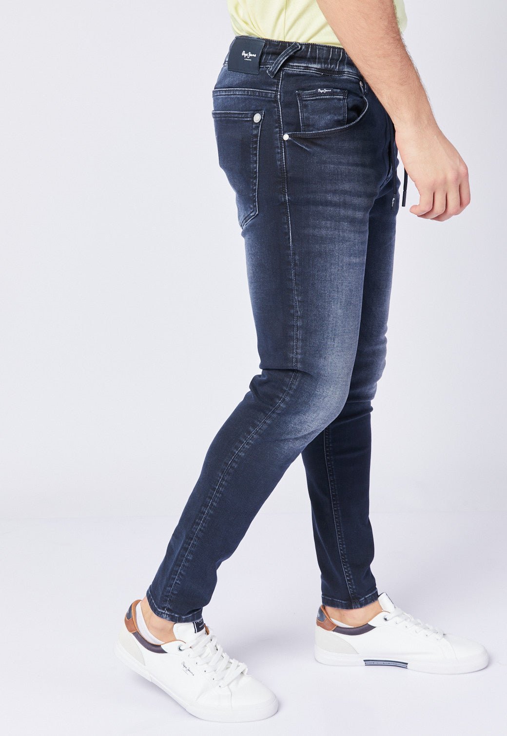 ג'ינס Jagger Slim Fit עם שפשופים - Pepe Jeans